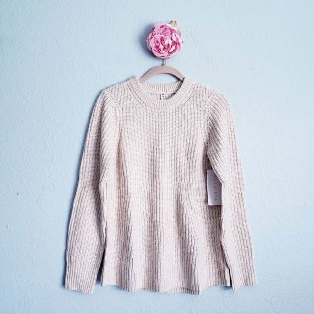 ‎Athleta Sierra Oatmeal Crewneck Ribbed Sweater